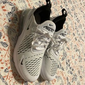 Nike AirMax 270